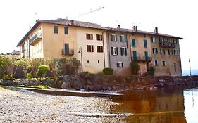 Riva Bianca Castle Holiday Home