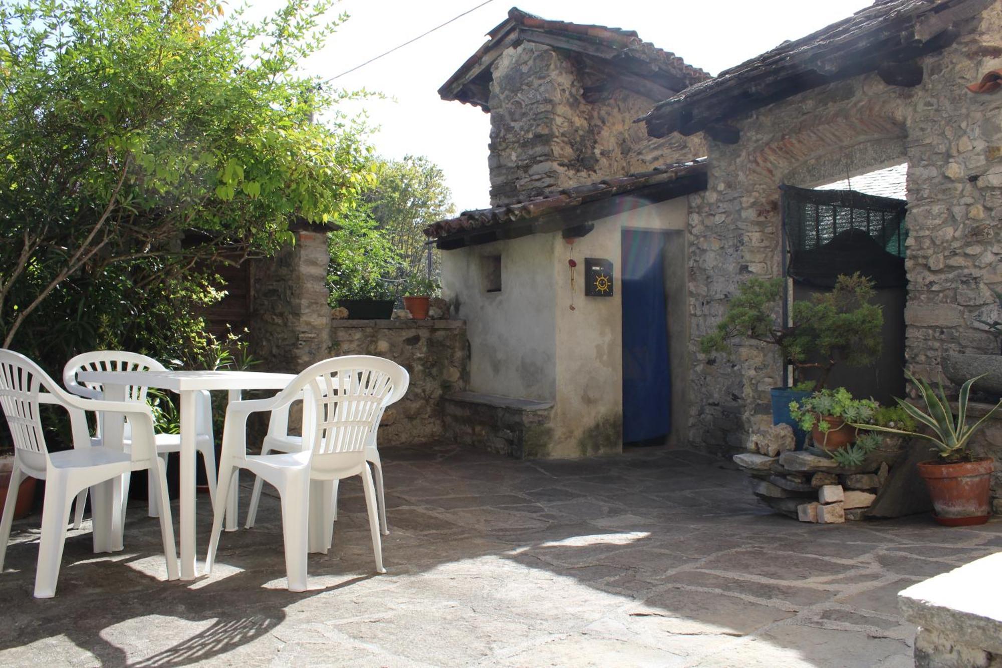 Riva Bianca Castle Holiday Home Lierna Zewnętrze zdjęcie
