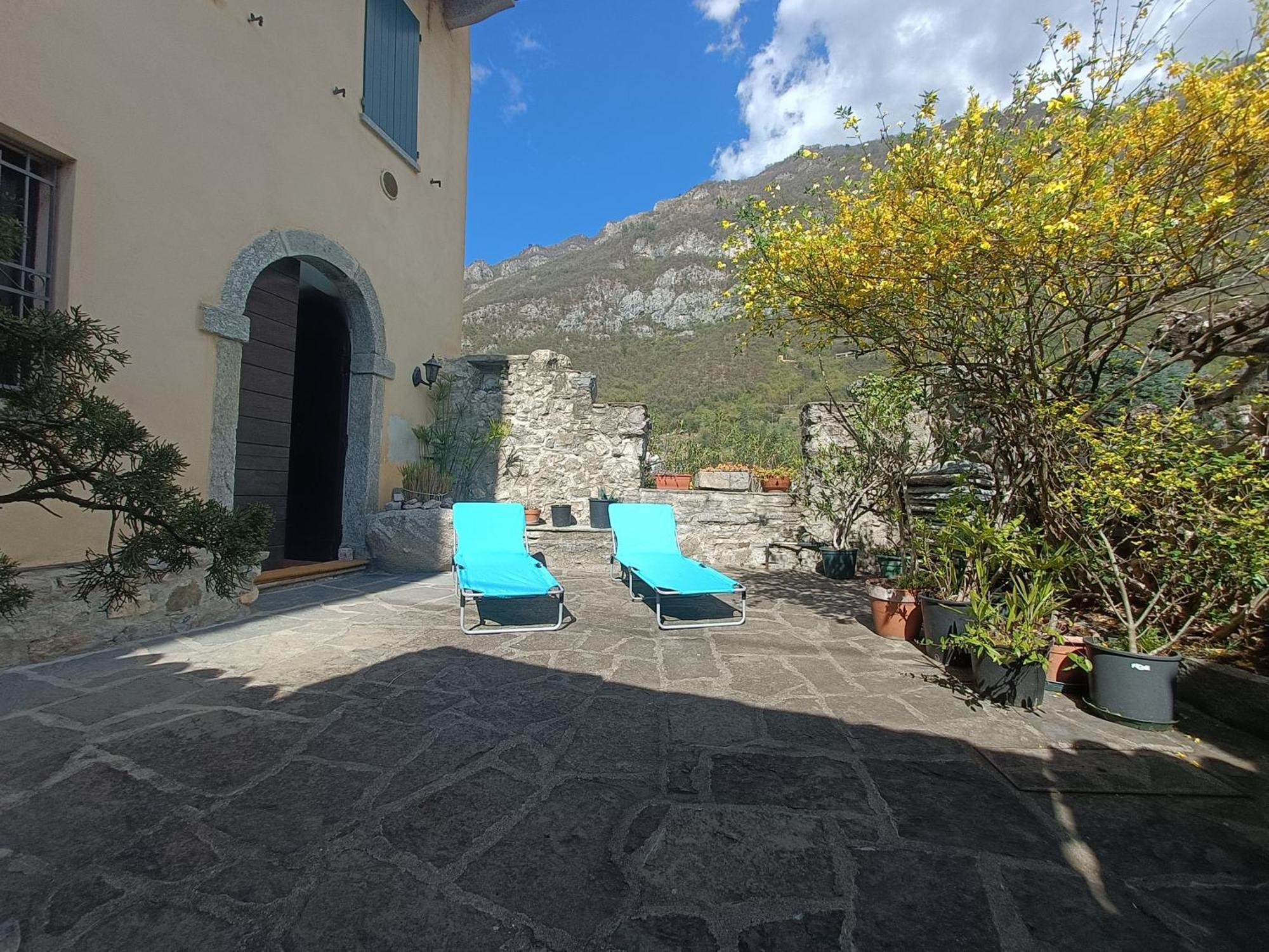 Riva Bianca Castle Holiday Home Lierna Zewnętrze zdjęcie
